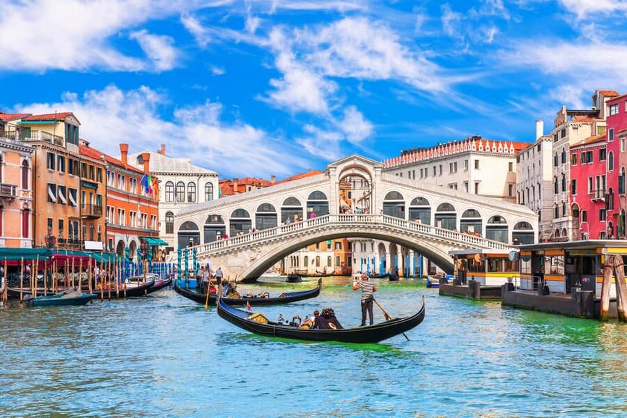 Venice: 30 minutes Enchanting Gondola Ride - Starting at Bacino Orseolo: Easy Access Near Piazza San Marco