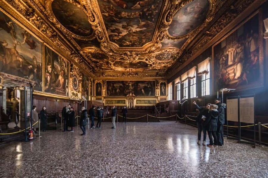 Venice: Basilica, Doge's Palace, Gondola and Lagoon Islands - Price value: basilica ticket, guide help, and what you’re actually paying for