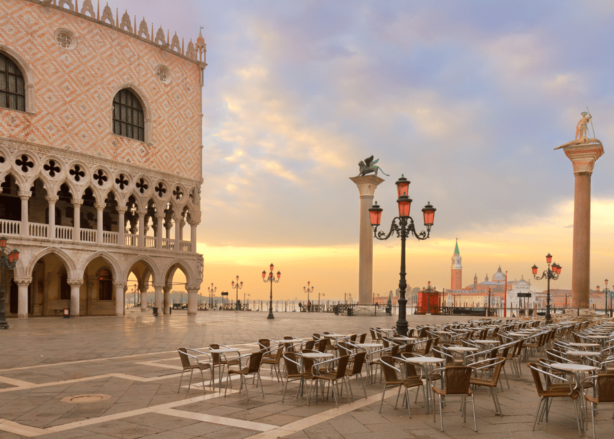 Venice: Doge’s Palace and Basilica Roman Empire Guided Tour - Doge’s Palace grand halls: where diplomacy meets architecture