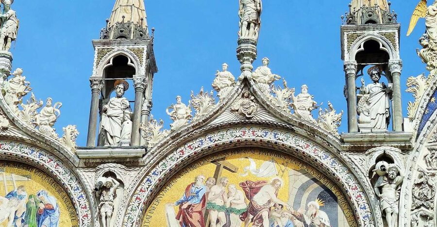 Venice: Doge's Palace and Basilica Tour with Gondola Ride - St. Mark’s Basilica: Byzantine gold you can actually see