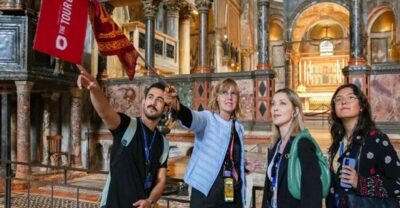 Venice: Doge's Palace and St Mark's Tour with Gondola Ride - Entering St Mark’s Basilica Without the Ticket Chaos