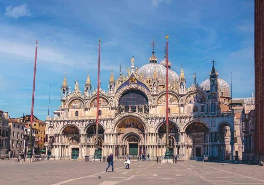 Venice: Doge's Palace and St Mark's Tour with Gondola Ride - Doge’s Palace: Justice, Prison, and the Mechanics of Power