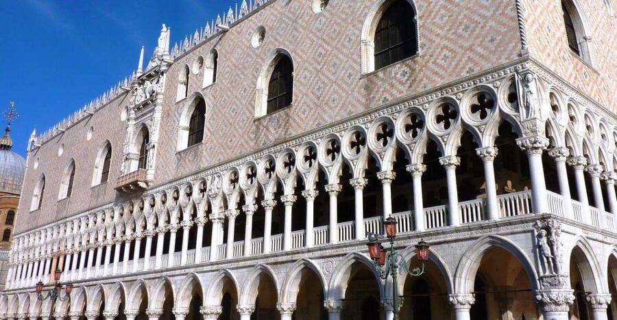 Venice: Doge's Palace Guided-Tour & Gondola Ride - Why Doge’s Palace plus a gondola works so well