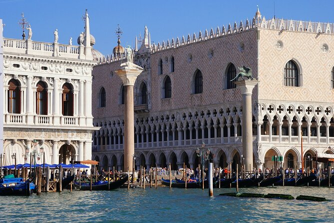 Venice: Doge's Palace Guided Tour With Tickets & Optional Gondola - Meeting point, walking, and shoe reality check