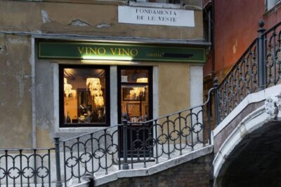 Venice: Gondola Ride and Dinner Experience - Gondola Pickup at Campo Santa Maria del Giglio (Near Hotel Gritti)