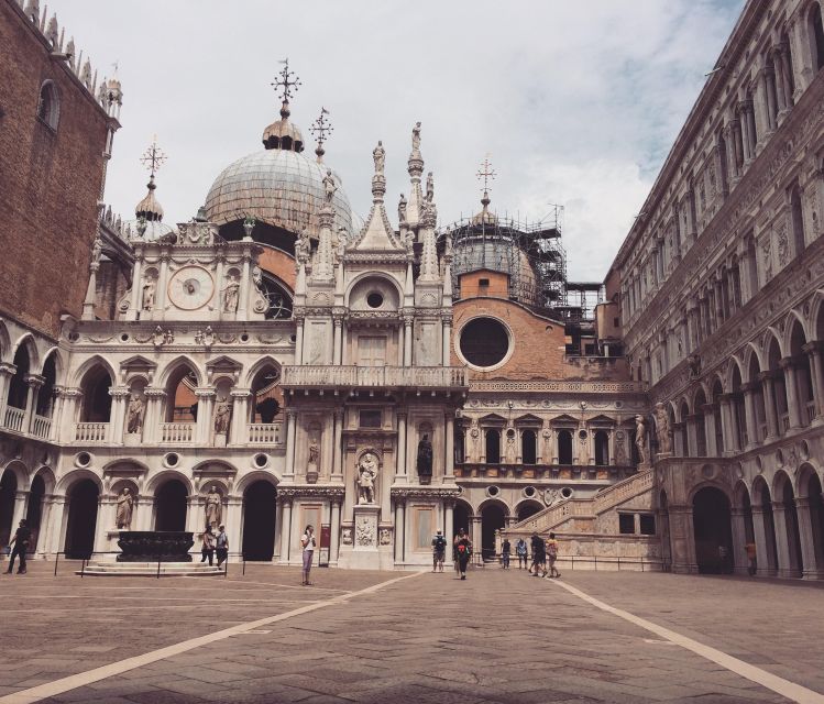 Venice: Gondola Ride and Skip the Line Doge's Palace Tour - From gondola to palace: a smooth switch to history and art