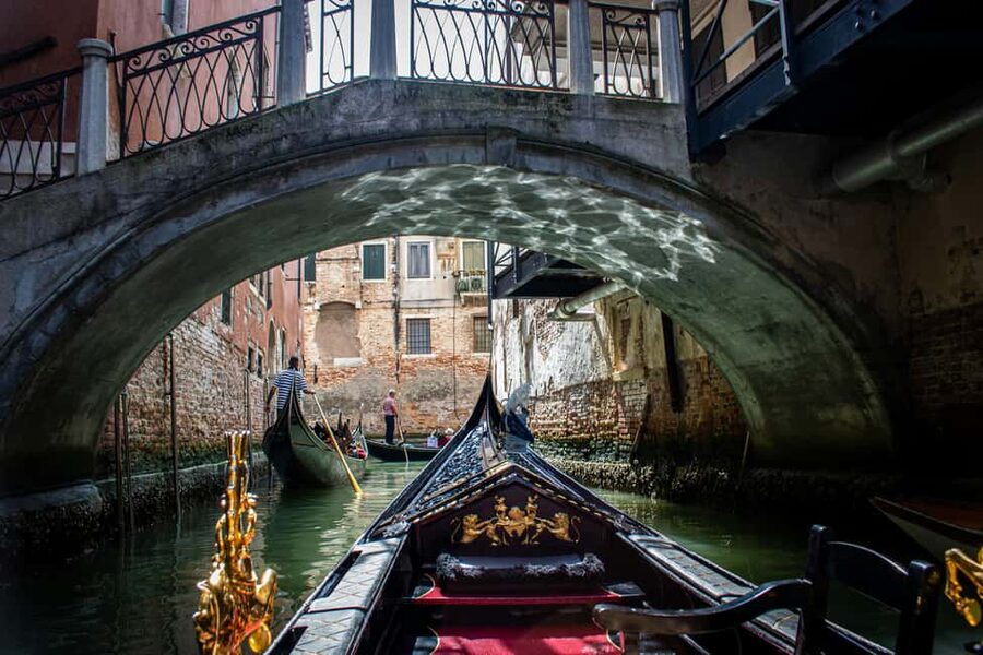 Venice: Gondola Ride under the Bridge of Sighs with Audio Guide App - Key takeaways before you go