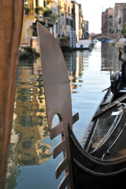 Venice: Gondola Ride under the Bridge of Sighs with Audio Guide App - Should you book this gondola ride under the Bridge of Sighs?