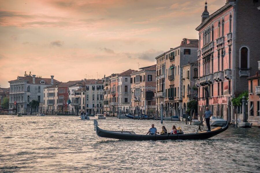 Venice: Grand Canal by Gondola with Live Commentary - Stop-by-stop: what each landmark means from the gondola