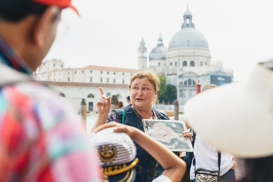 Venice: Grand Canal Gondola Ride with App Commentary - Hidden Waterways by Gondola: Where the Boat Does the Talking