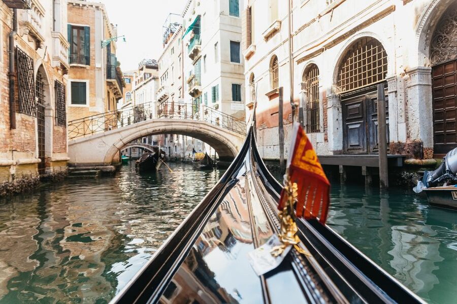 Venice: Grand Canal Gondola Ride with App Commentary - VR Experience After the Ride: Venice Through a Different Window