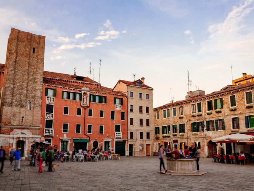 Venice: Highlights with Local Private Walking Tour & Gondola - The Grand Canal gondola ride: Why private time on the water changes everything