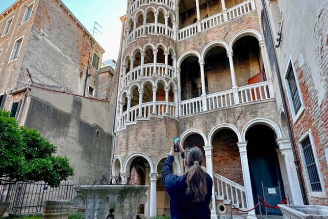 Venice in A Day: St Mark's Basilica, Doge's Palace & Gondola Ride - Timing, Walking, and Stairs: The Real Cost of a Big Day