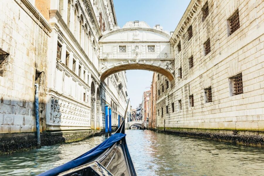 Venice: Private Crafted Gondola Ride Along Grand Canal - FAQ