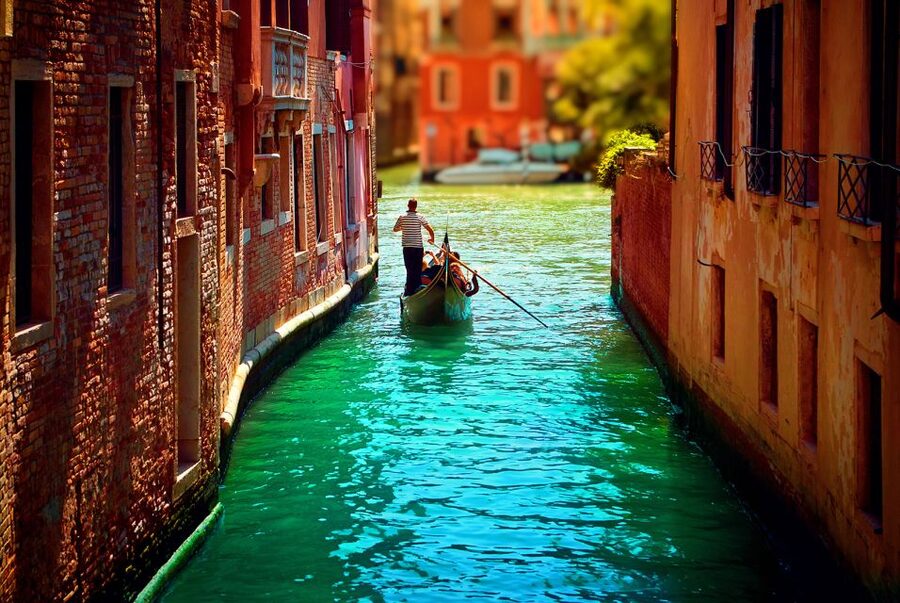 Venice: Private Gondola Cruise for up to 5 Passengers - The Route: Grand Canal Views Plus the Side Canals That Feel Like Venice