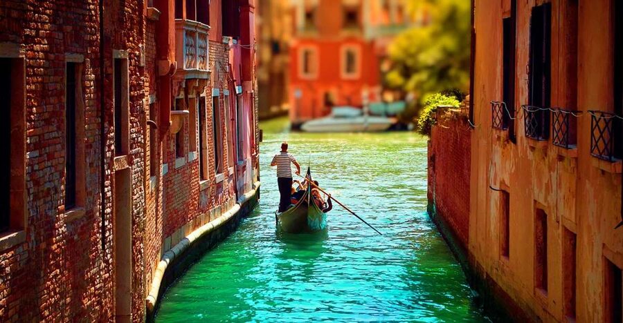 Venice: Private Gondola Cruise for up to 5 Passengers - Photo and Timing Tips That Actually Help