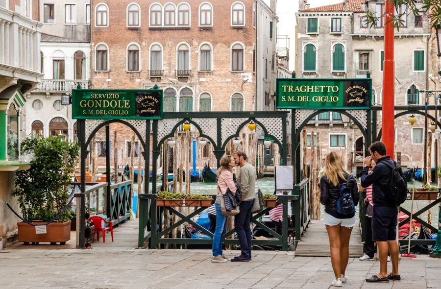 Venice: Private Gondola Ride - Who this private gondola ride is best for