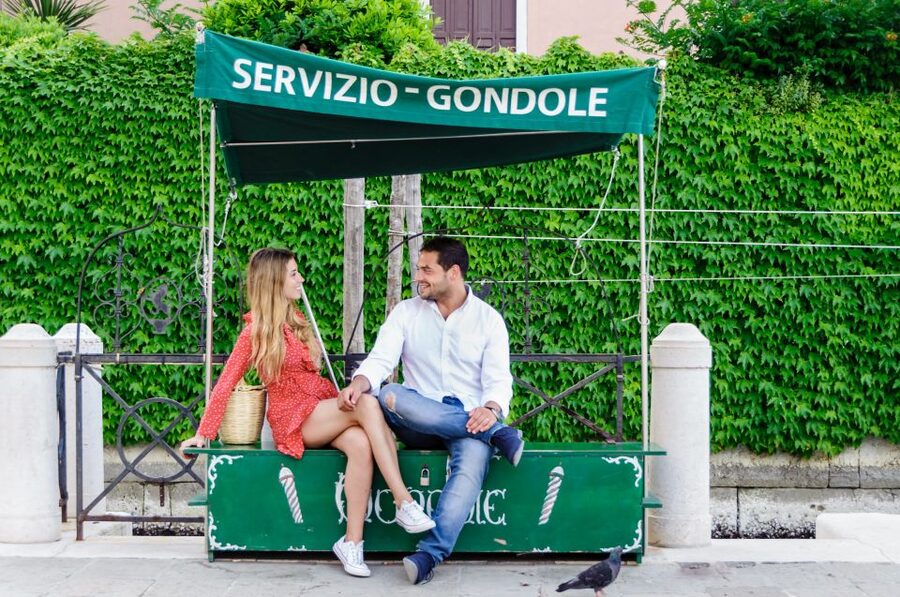 Venice: Private Gondola Ride with Photo Shoot - The 30-Minute Gondola Ride: Getting to the Good Canal Moments