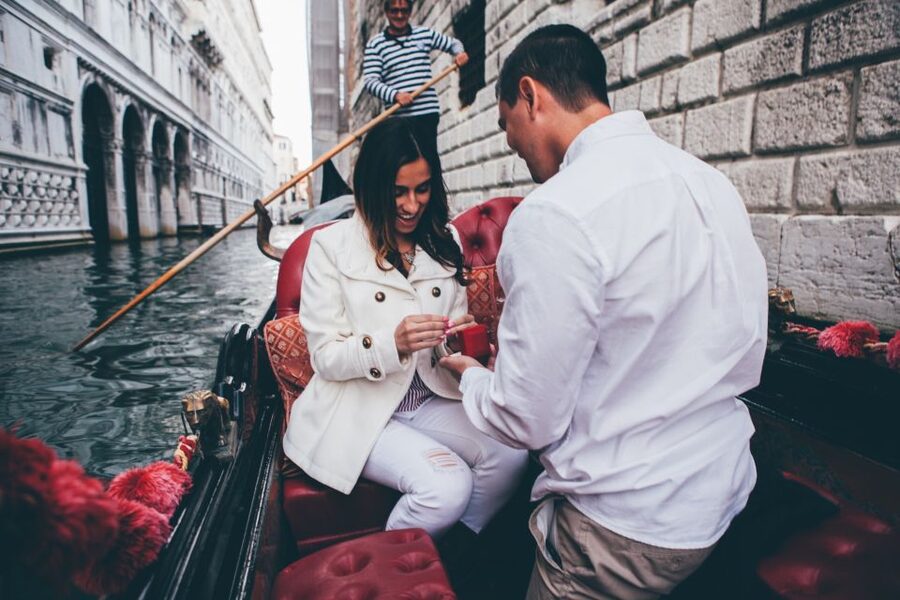 Venice: Private Gondola Ride with Professional Photographer - Why a private Venice gondola photo session makes sense