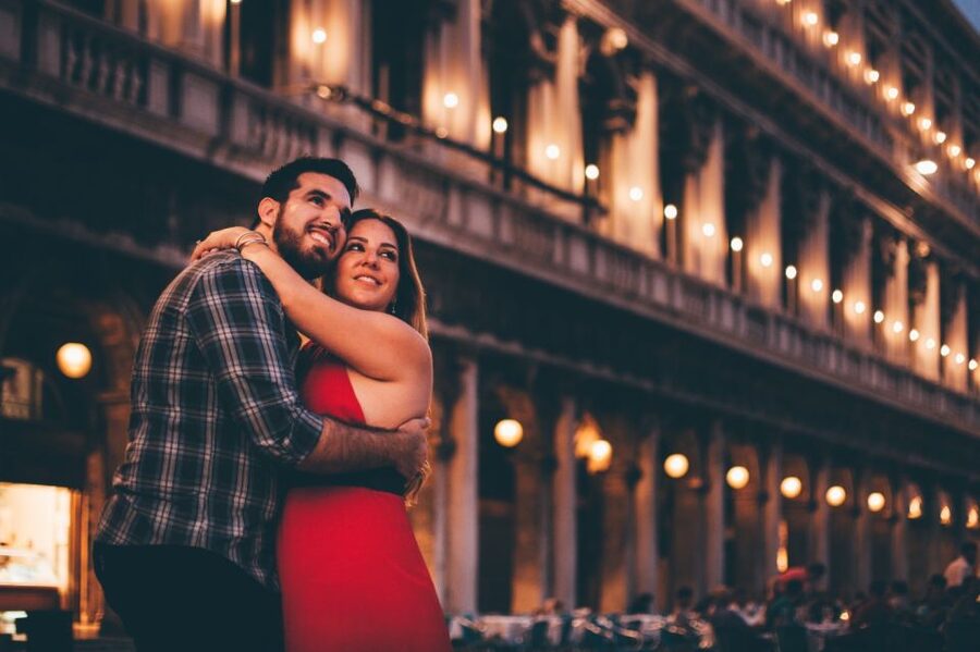 Venice: Private Gondola Ride with Professional Photographer - Timing, duration, and managing expectations