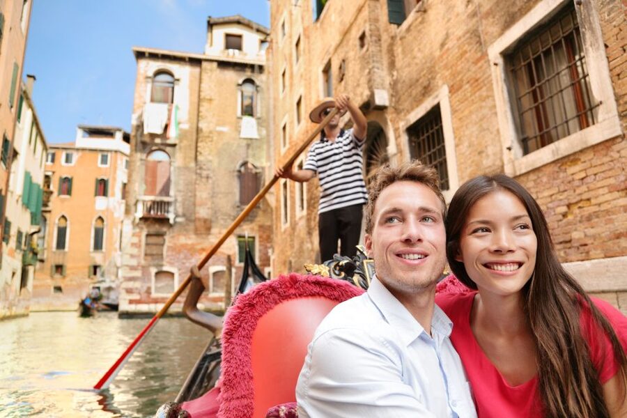 Venice: Private Gondola Ride - The route: Grand Canal to Punta della Dogana to the quieter edges