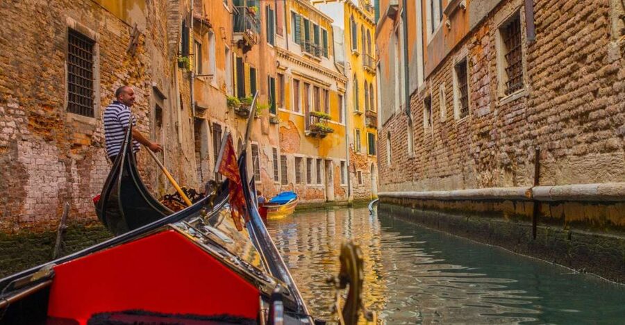 Venice: Private Gondola Tour - Why a Private Gondola Works Better Than You Think