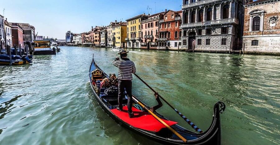 Venice: Private Grand Canal Gondola Ride from Rialto - Key Points at a Glance