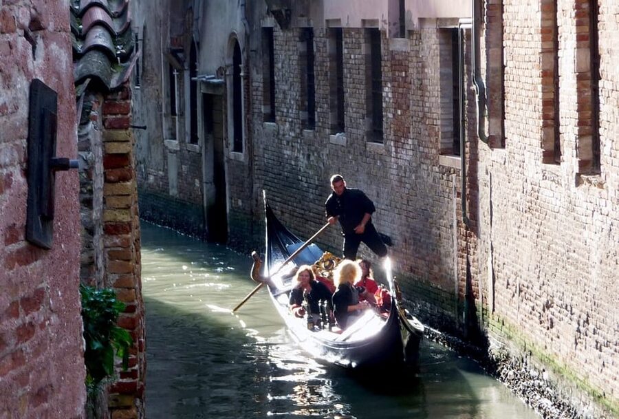 Venice: Private Grand Canal Gondola Ride from Rialto - Rialto Bridge From the Water: The View You Can’t Replicate on Foot