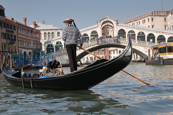 Venice Private Tour for Families with Gondola Ride - Gondola Ride: A Short Canal Time That Still Feels Like Venice