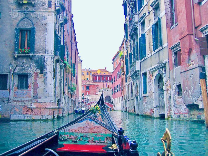 Venice: Romantic Gondola tour and Dinner for two - Price and value: does $520.29 per person make sense?