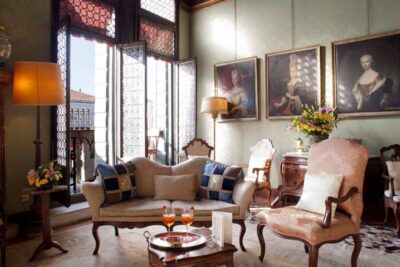 Venice: Romantic Palace Dinner and Private Gondola Ride - The Palace Dinner Moment: Why Palazzetto Pisani feels like the main event