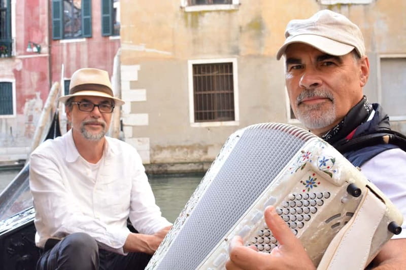 Venice: Romantic Shared Gondola Serenade on the Grand Canal - Starting at Venice Tours near San Marco: getting there without stress