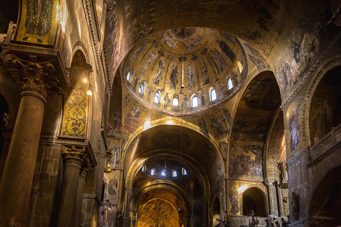 Venice's Best: Basilica, Doge's Palace, Gondola & History Gallery - History Gallery VR: why this stop matters