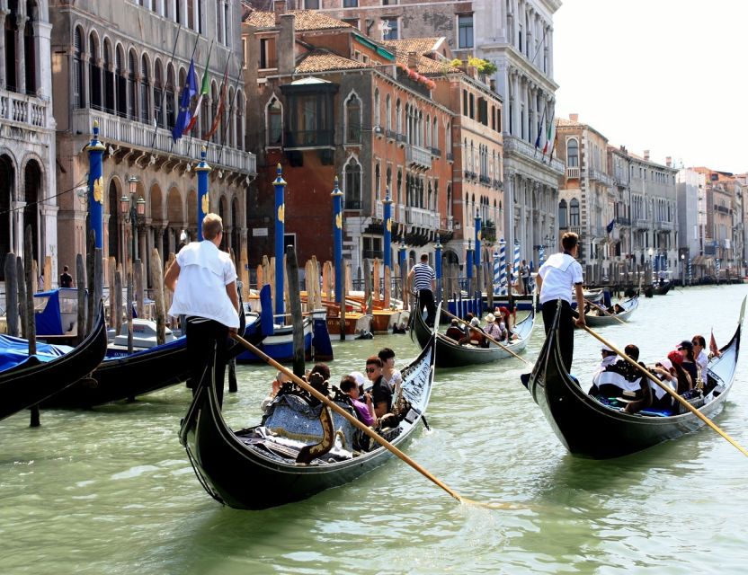 Venice: Shared Gondola Ride - A Note on Food Break Times (If Your Day Includes Them)