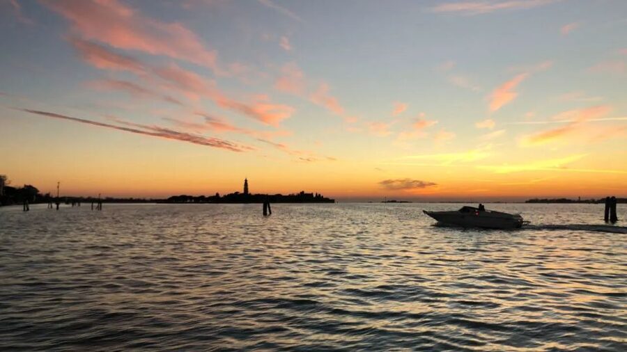 Venice: Shared Gondola Ride at Sunset - Included vs. Not Included: What You’re Paying For