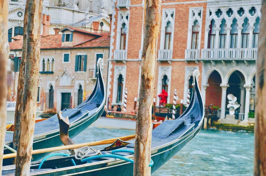 Venice: Shared Gondola Ride through the Lagoon City - Who this gondola ride is best for (and who should skip it)