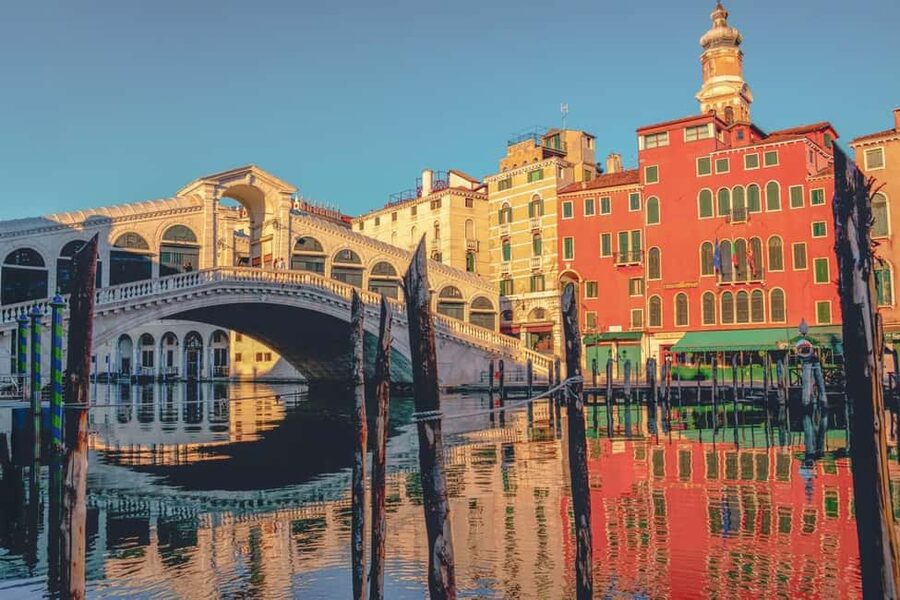 Venice: St. Mark's, Doges Palace, Rialto, and Gondola Tour - St. Mark’s Basilica: Skip the Queue, Then Use the Time Well