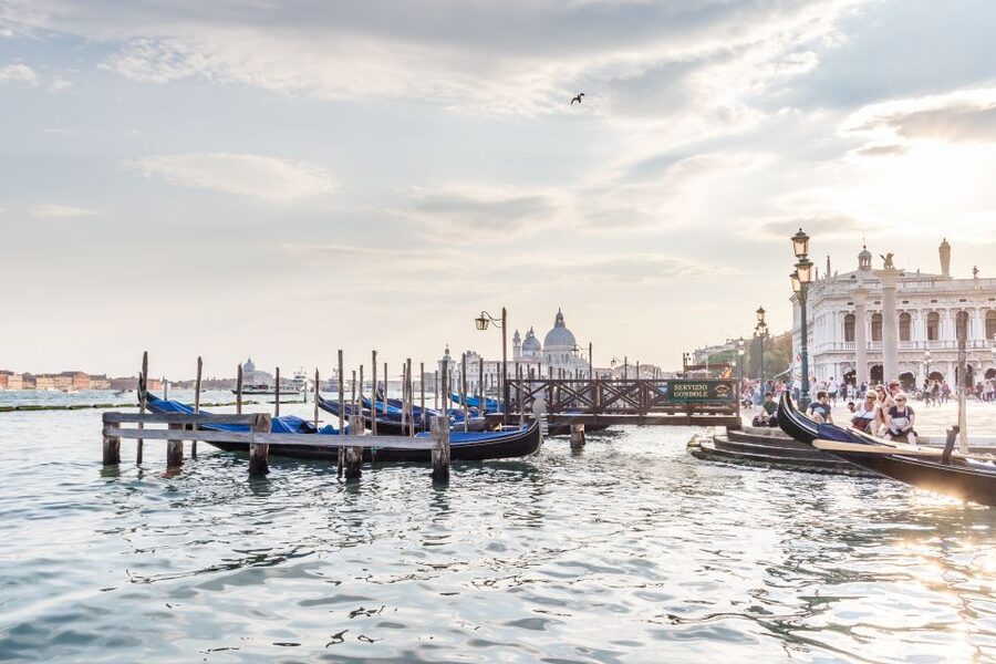 Venice: Traditional Shared Gondola Ride - Key things to know before you book