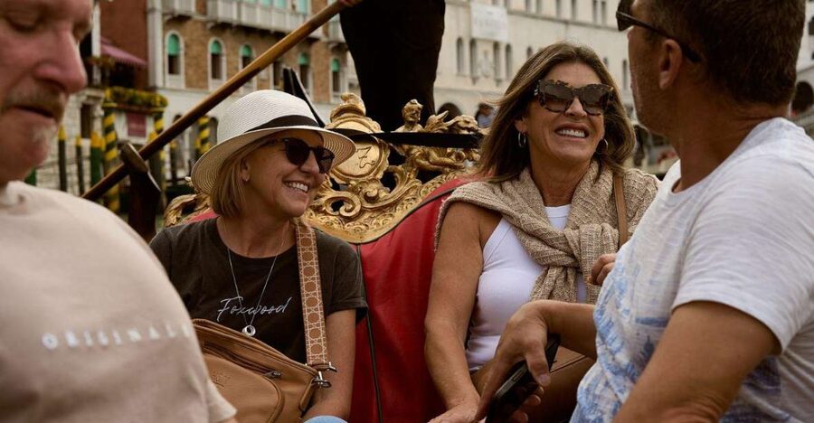 Venice: Vip Semi-Private Walking Tour with Gondola Ride - Key highlights to pay attention to