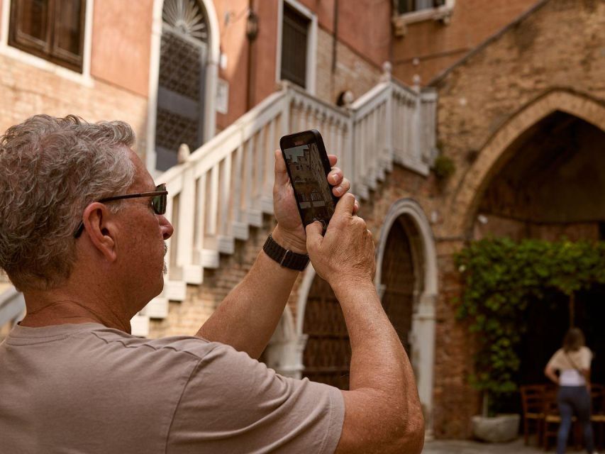 Venice: Vip Semi-Private Walking Tour with Gondola Ride - Timing, pace, and what “semi-private” means in real life