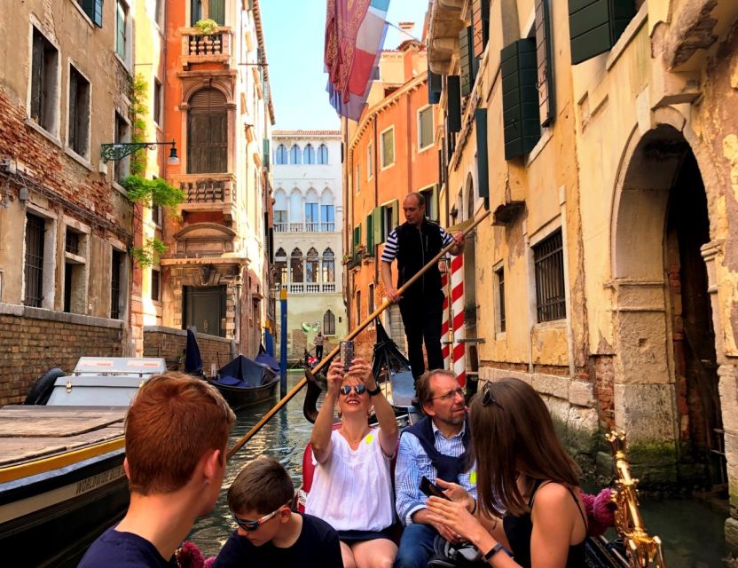 Venice Walking Tour and Gondola Ride Combo - Getting Oriented Fast: Where the Tour Starts Behind the Correr Museum