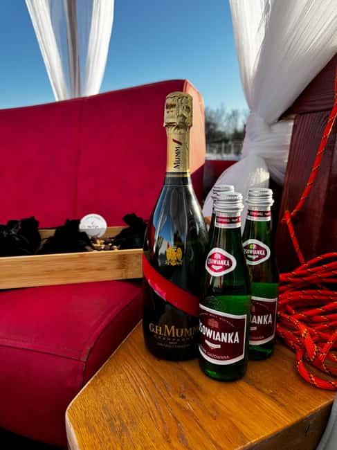 Warsaw: Private Gondola Cruise for Special Occasions - The Real Appeal: A Wooden Gondola for Real Occasions
