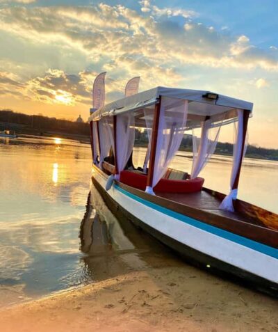 Warsaw: Private Gondola Cruise for Special Occasions - Route Highlights: What You’ll See Along the Vistula