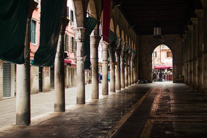 Welcome to Venice Group Tour St. Mark's Basilica & Gondola Ride - Bacino Orseolo gondola ride: intimate canals, classic Venice, and minimal lecture