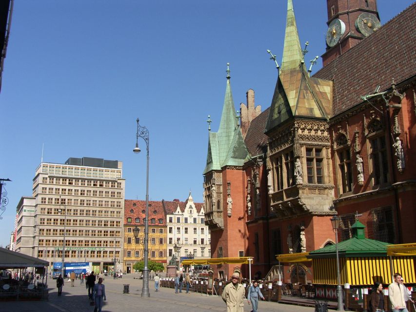 Wrocław: city walk with a professional guide and cruise - St. Elizabeth’s Church and the Engler Organ moment
