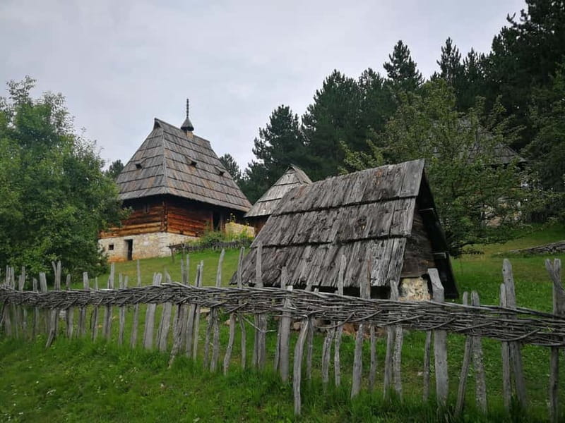 Zlatibor tour - Gold gondola, Stopic cave, Sirogojno & falls - Gostilje Waterfalls: great photos, simple steps, good pacing